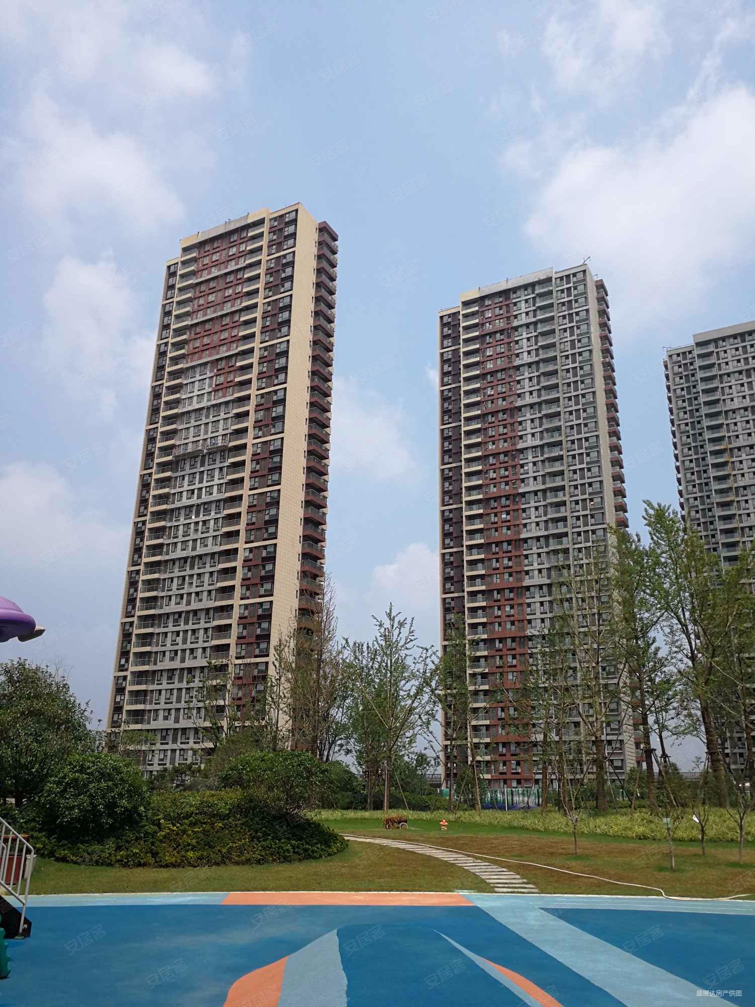 精装修电梯房南北通透满二保利西江月楼层好视野无遮