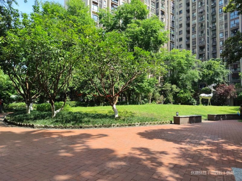 南滨花园业主住家装修大二房,,,87平,原始二房二卫的,速来