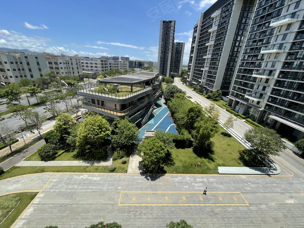 深圳宝安福永会展湾水岸广场a0 会展湾水岸 京品三房 小区环境好 停车
