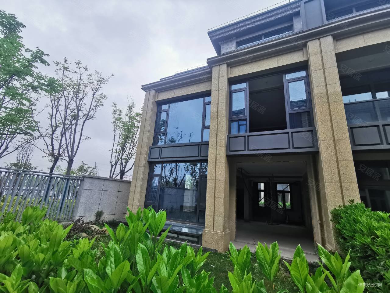 星尚镜廷府(别墅)二手房,1050万,4室2厅,4卫,200平米-绍兴安居客