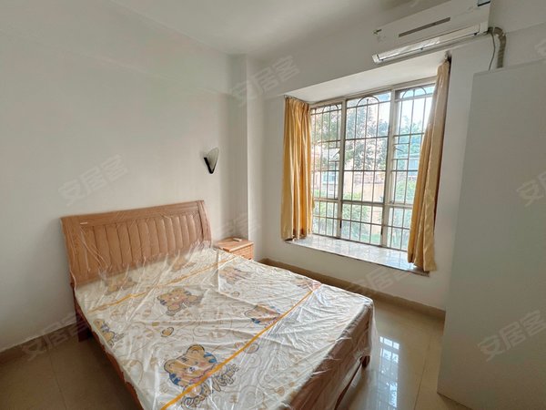 广州花都新区美力花苑圆玄中学对面 装修新 家私齐 三房两卫 实用120