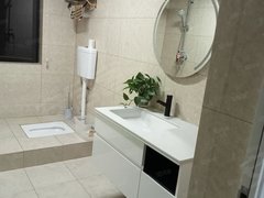 德宏芒市丰华路御景华庭 5室2厅3卫出租房源真实图片