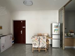 乌海乌达新城区碧海花苑电梯6楼年租18000月租1500出租房源真实图片