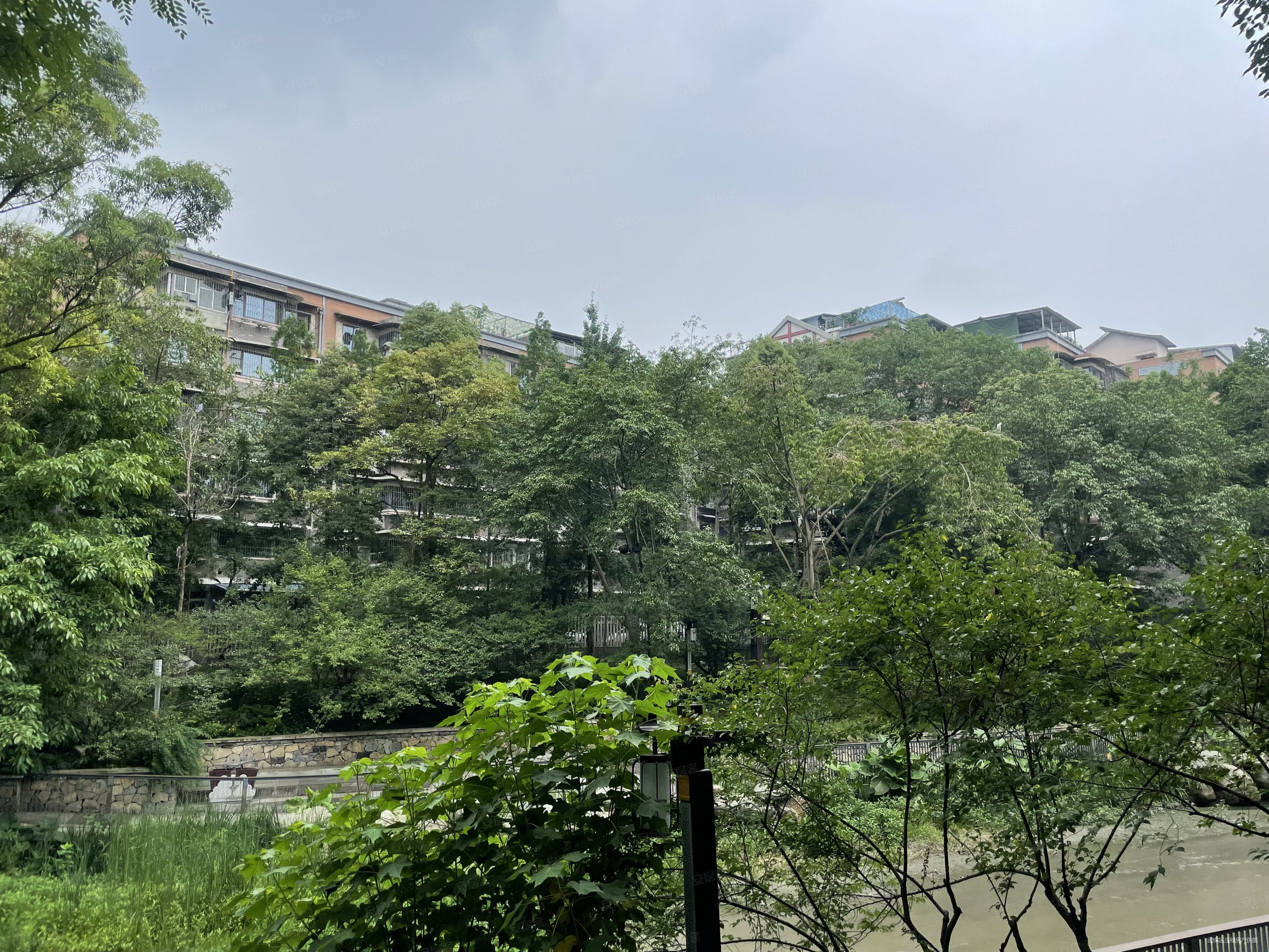 浣花小区3室1厅1卫84㎡南北120万