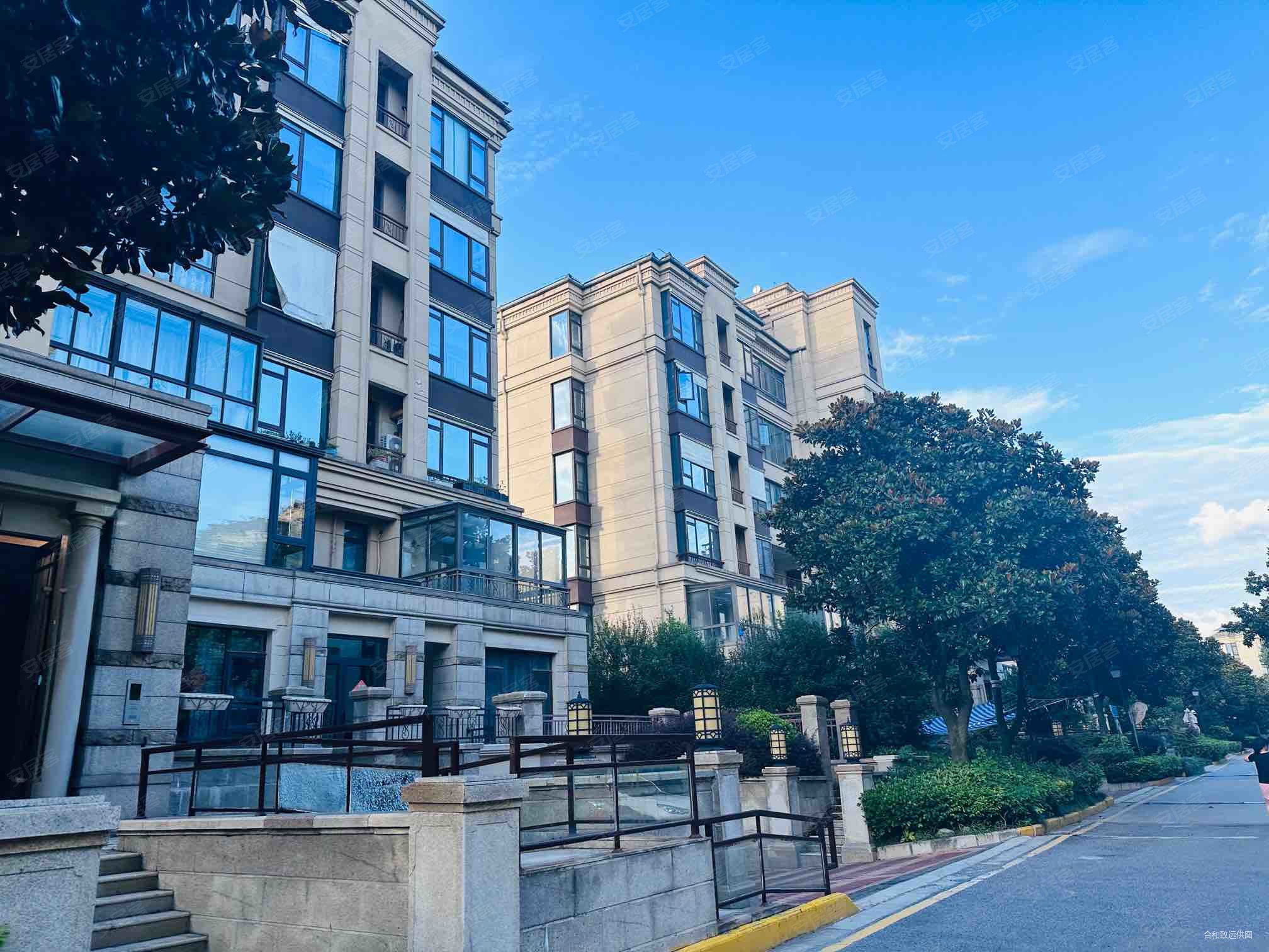 富力湾四季半岛2室2厅2卫89.22㎡南北155万