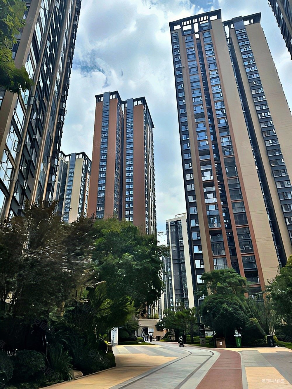 润城五区房东急卖90平米130万