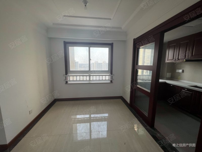 业主降价急售 荣盛城三期中间层采光视野好 三室两卫