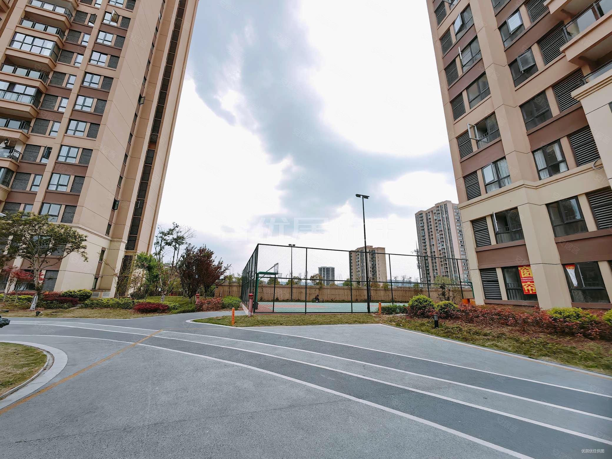 2室银翔城朗琴湾b组团75平看房方便有钥匙