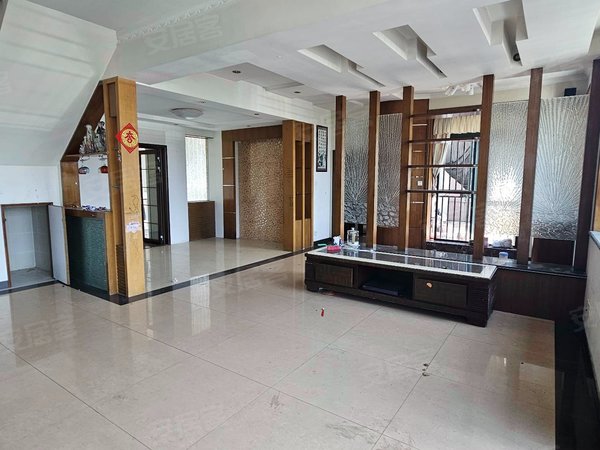 深圳福田华强北田面花园田面花园四房复式出租 大面积 三阳台 景观好