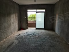 南昌红谷滩学府大道安丰花园南北通透大两房 工人宿舍房 可容纳10来人 水电已通出租房源真实图片