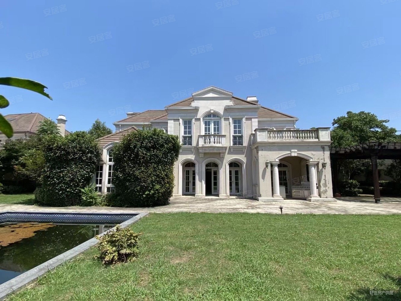 昆山市绿城玫瑰园别墅