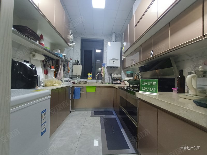 江陵郡都4室2厅2卫148.74㎡南北58万