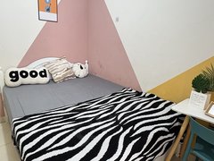 凉山西昌东部新城月城广场市医院附近,押一付一可做饭短租无中介出租房源真实图片