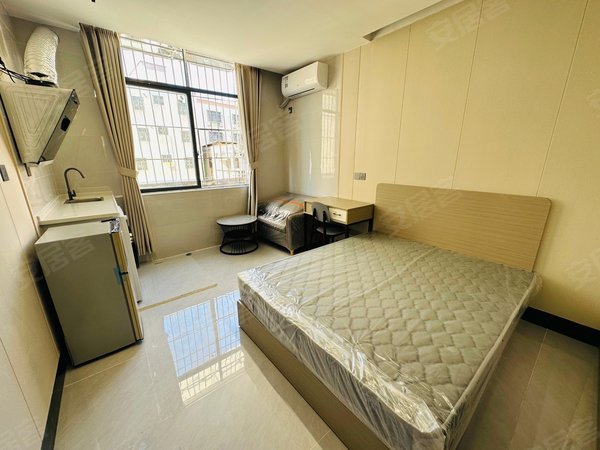 深圳龙岗坪地泥坡小区坪地坪洲百货丁山河畔,全新公寓家电家私齐全