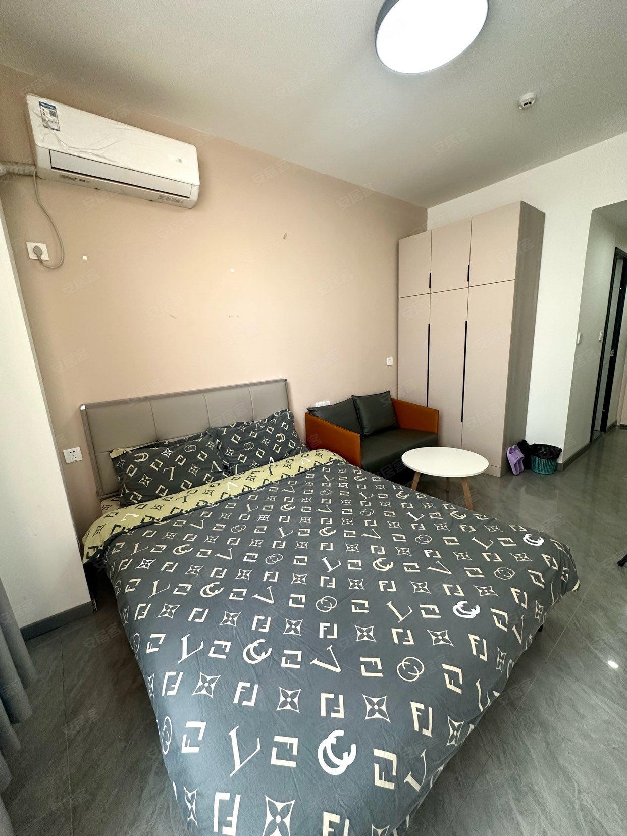 东丽区近地铁龒龒号线和餼号线押一付一领包入住免费停车干净温馨