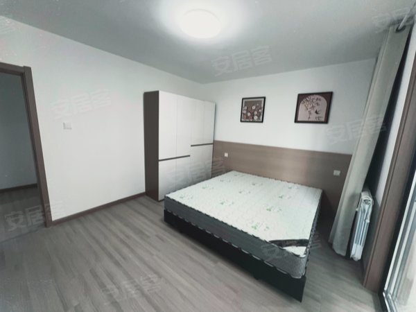 兰州城关五泉广场逸品华府铁路局环球中心五十四中五十六中逸品华府精装三室整租电梯高层出租房源真实图片