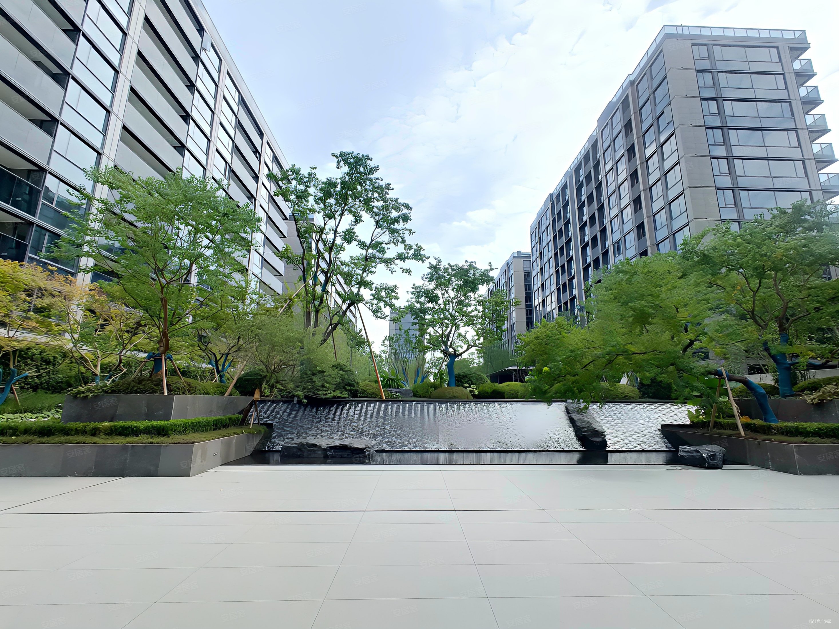 绿城打造 青山湖畔 一线湖景洋房,桃李湖滨里二手房,598万,3室2厅,2卫