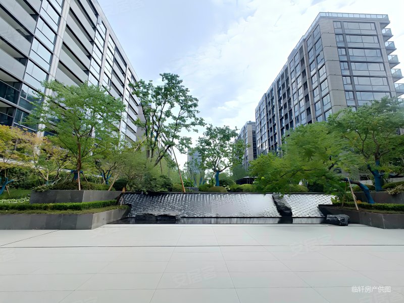 桃李湖滨里3室2厅2卫121.19㎡南北598万