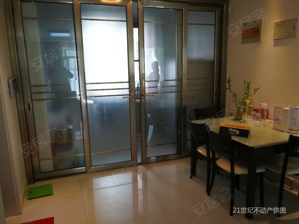 高铁站精装修2房,建业如意家园,户型方正,送地