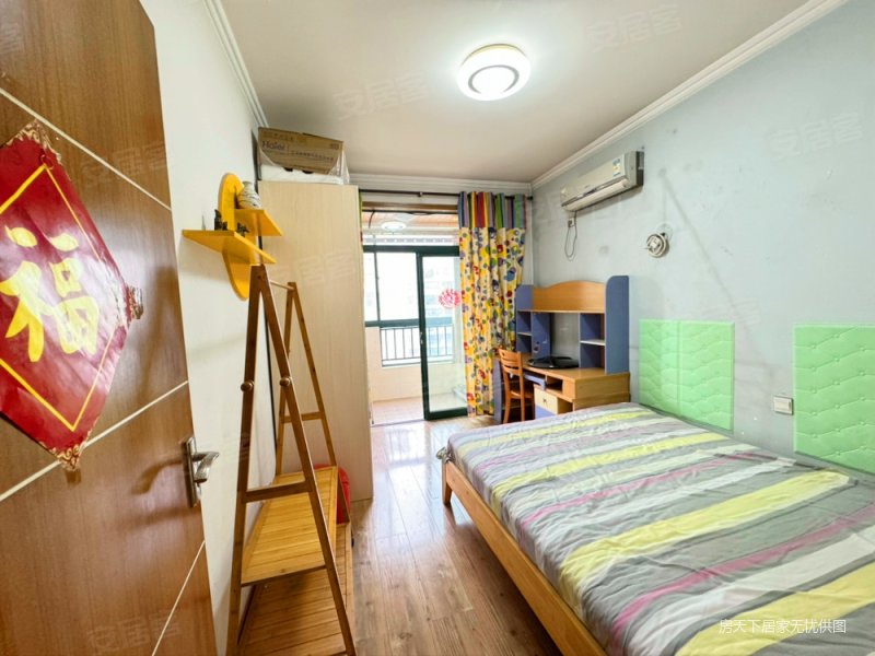 曲江一期小高层低密社区,曲江春晓苑94.59平只卖215w