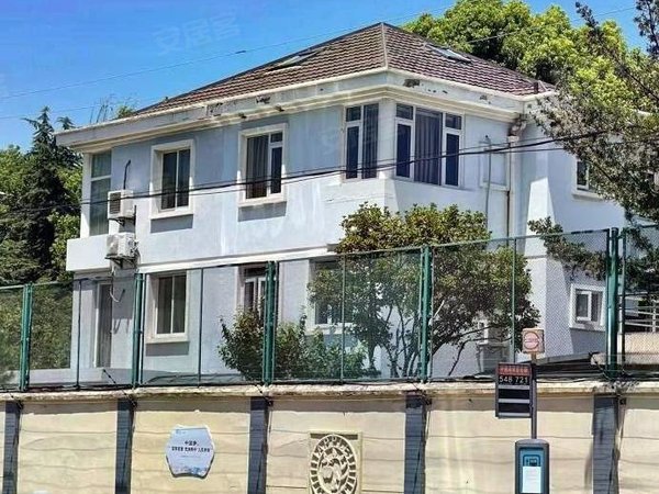 上海闵行金虹桥苹果园(别墅)占地770平 可会所 可办公 房东直租 钥匙