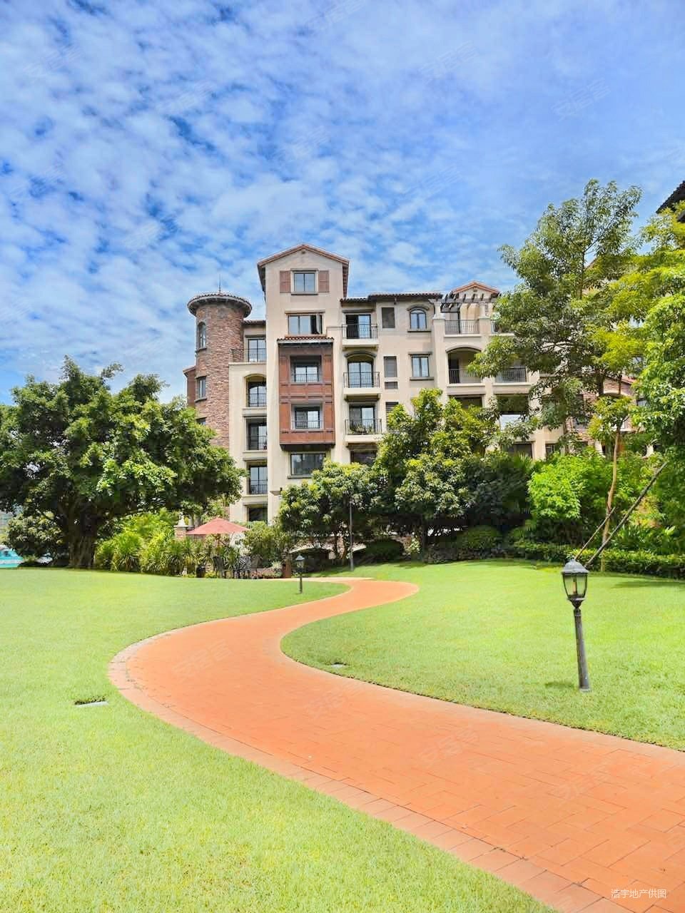 侨中九小慧远美林谷4室4厅2卫215平精装750万底跃满二