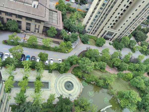 苏州高新区科技城瞰湖花园(三期)免物业费 自住标准出租三房两卫 近