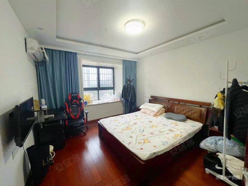 地铁口次新小区 装修3室2卫 配套齐全 南向采光好 房龄新,孙武花园