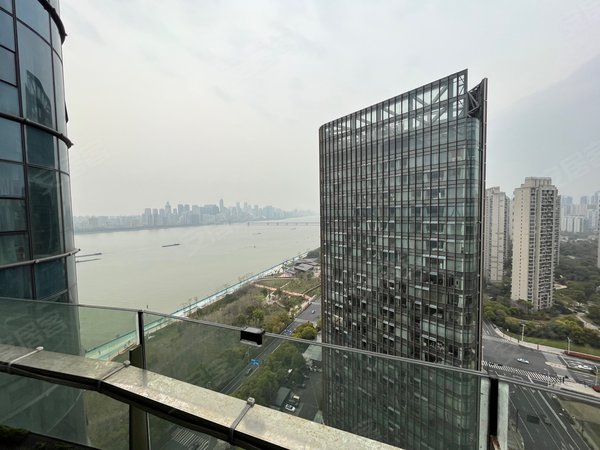 【多图】金铂湾,区政府租房,实拍金铂湾 吉利海康星耀城天街 江陵路