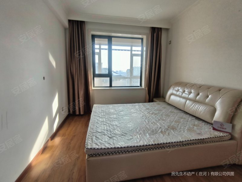 一梯两户 便宜 电梯9楼 视野开阔 性价比超高 拎包即住,国奥新天居