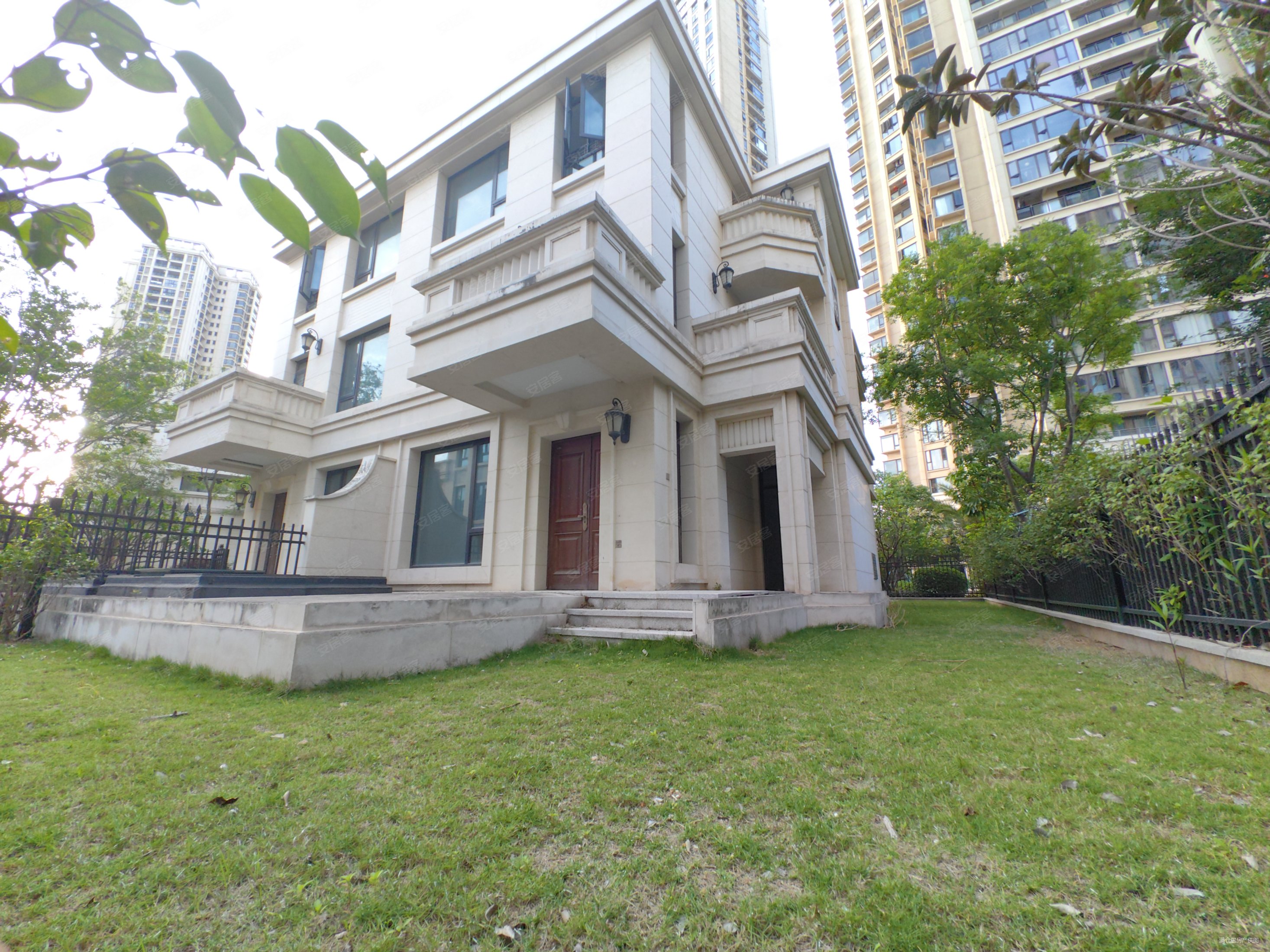 厦门房产网>厦门二手房>海沧二手房>马銮湾新城二手房>海尔华玺>2933