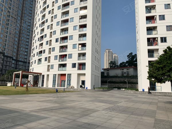 珠海香洲吉大莱茵半岛莱茵半岛 高楼层 全海景 大一房一厅  有钥匙