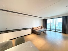 武汉江夏东湖高新光谷六路地铁4室超大平层套房 居家办公的老板看过来 实图实拍出租房源真实图片