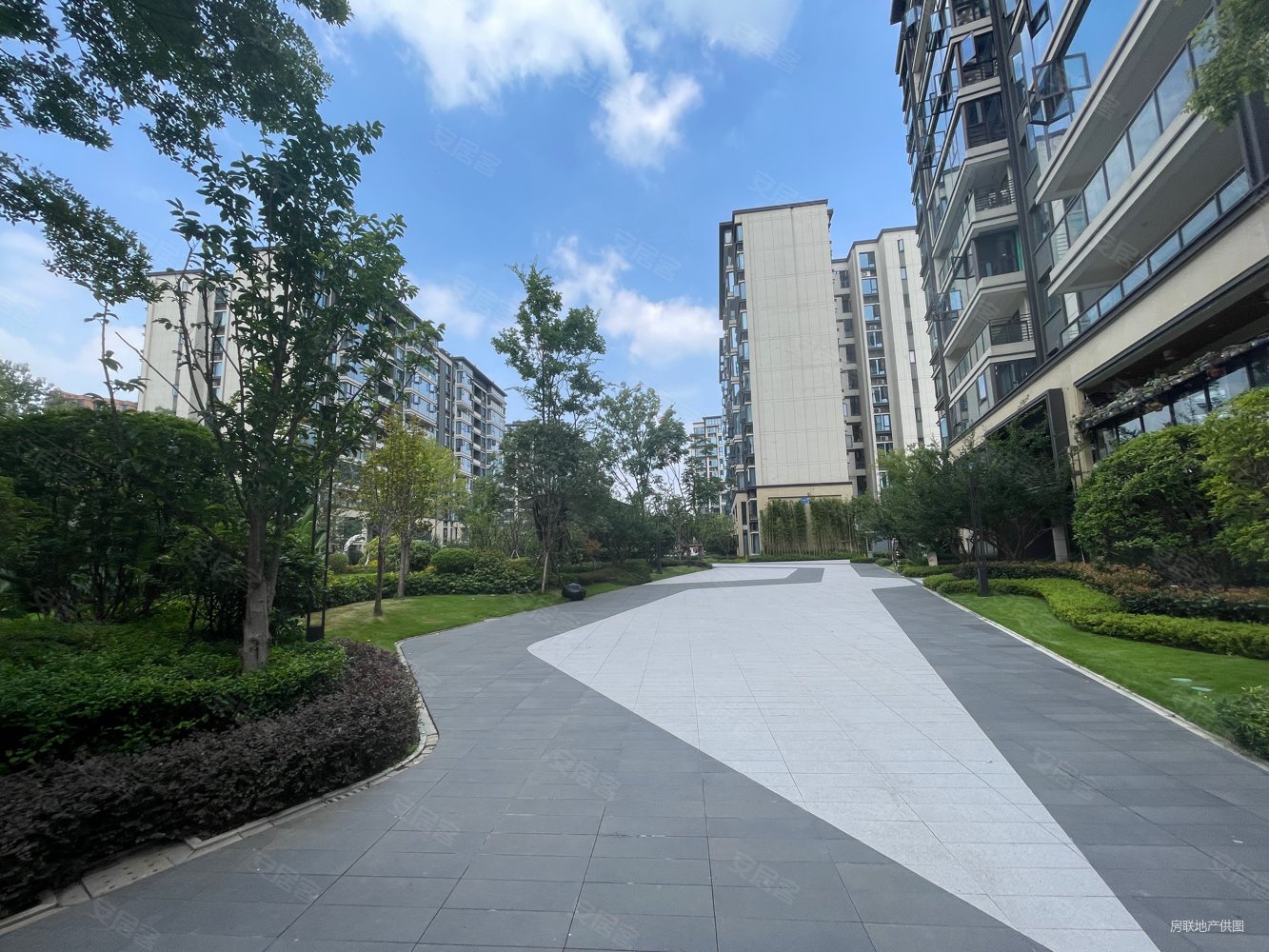 成都房产网>成都二手房>双流二手房>白家二手房>万景蓉元>