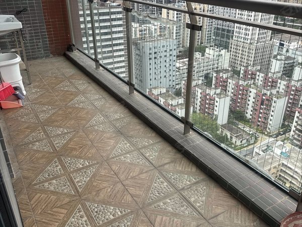 深圳龙岗南联运河蓝湾运河蓝湾好房出租大户型,适合一家人住出租房源