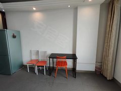 上海宝山顾村原始厨房间，原始卫生间，隔音效果好，精装全配一室户出租出租房源真实图片