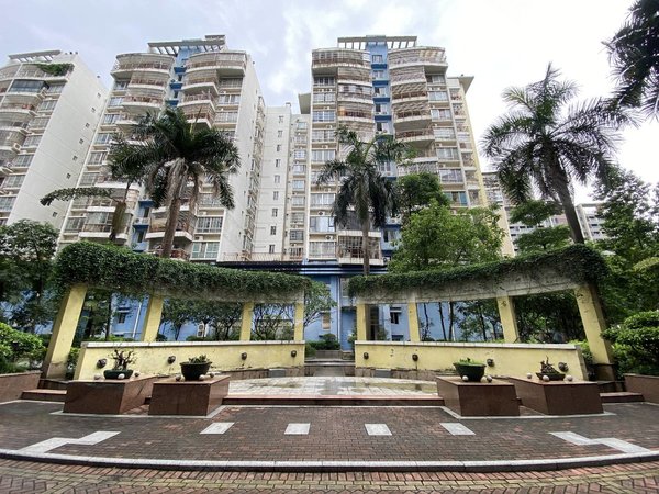 南宁西乡塘大学东路嘉州华都广西大学商圈,地铁1号线和5号线大单间