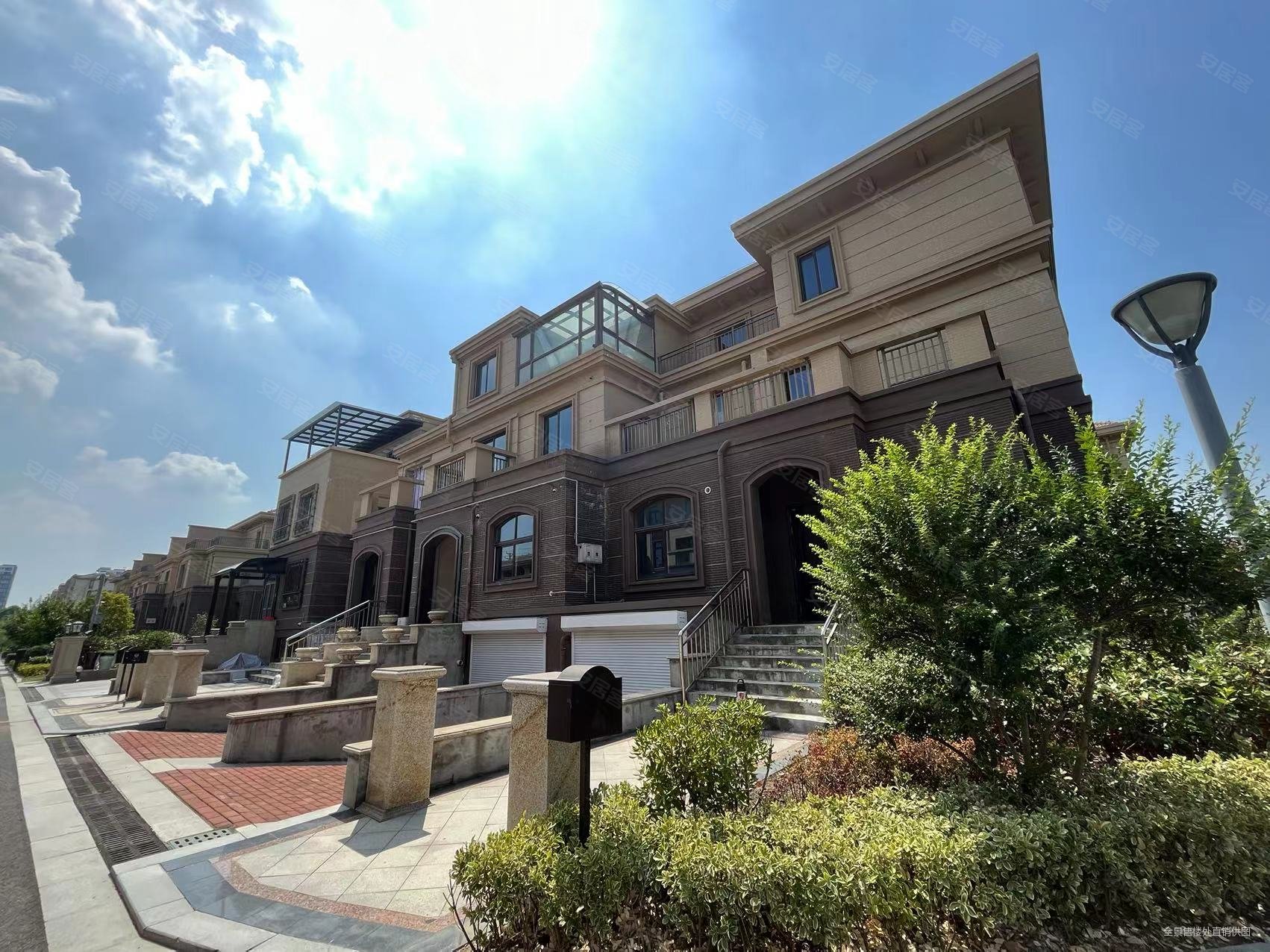 双拼边户399万送300平院子金坛半岛珑庭现房别墅