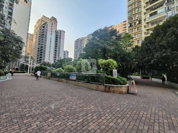 南宁青秀凤岭北保利凤翔花园保利凤翔花园  拎包入住 阳光充足 环境好