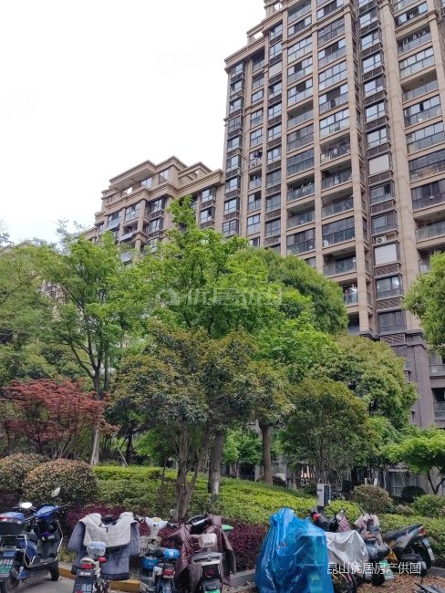 水岸香堤 三房  诚心出售 靠近地铁