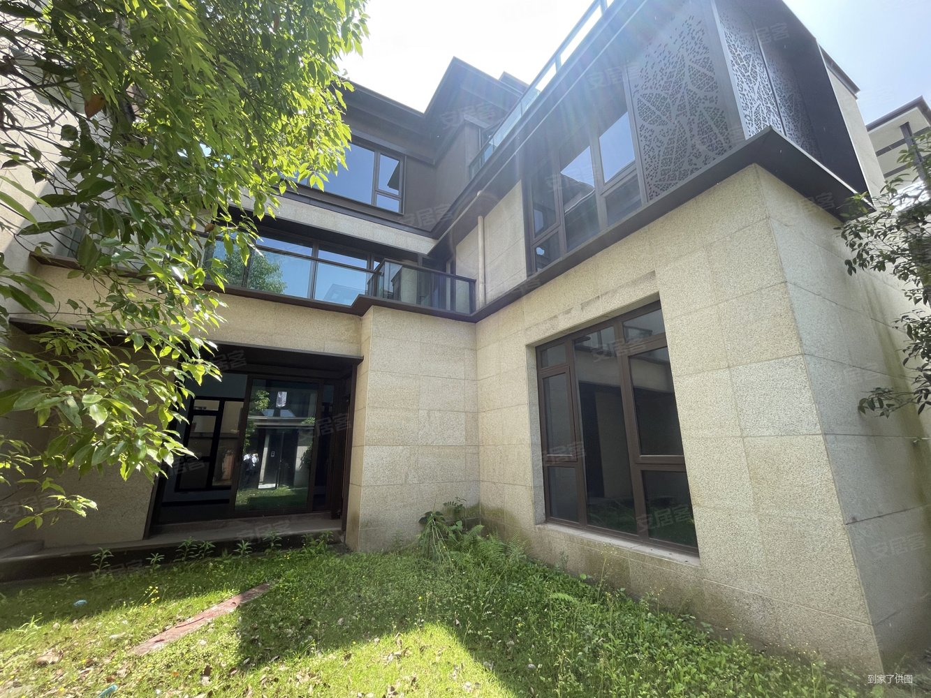 出门即公园,香港置地嘉景湾(别墅)二手房,408万,5室3厅,4卫,265平米