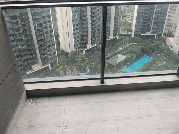 深圳龙岗爱联仁恒公园世纪(二期)仁恒公园世纪精装大四房,全齐拎包