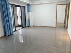 顺德龙江盈信城市广场龙悦江山小区新,离商业区仅一公里 只供商用。出租房源真实图片