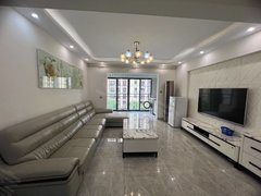 西双版纳景洪龙舟广场市中心三房两卫精装修拎包入住 三个月起租出租房源真实图片