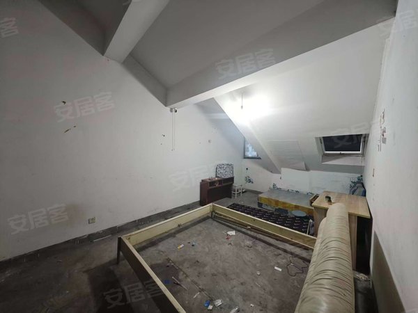 海宁长安镇农发区星星港湾花园金沙苑星星港湾花园金沙苑 南北通透 采光好 3室2厅1卫出租房源真实图片