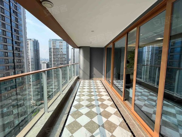 重庆江北寸滩中国铁建西派城2期西派城二期 4房 全新 看江 拎包入住.