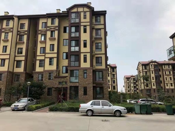 青岛黄岛隐珠天一畔城美林居(319-358)地铁口天一畔城美林居大套三