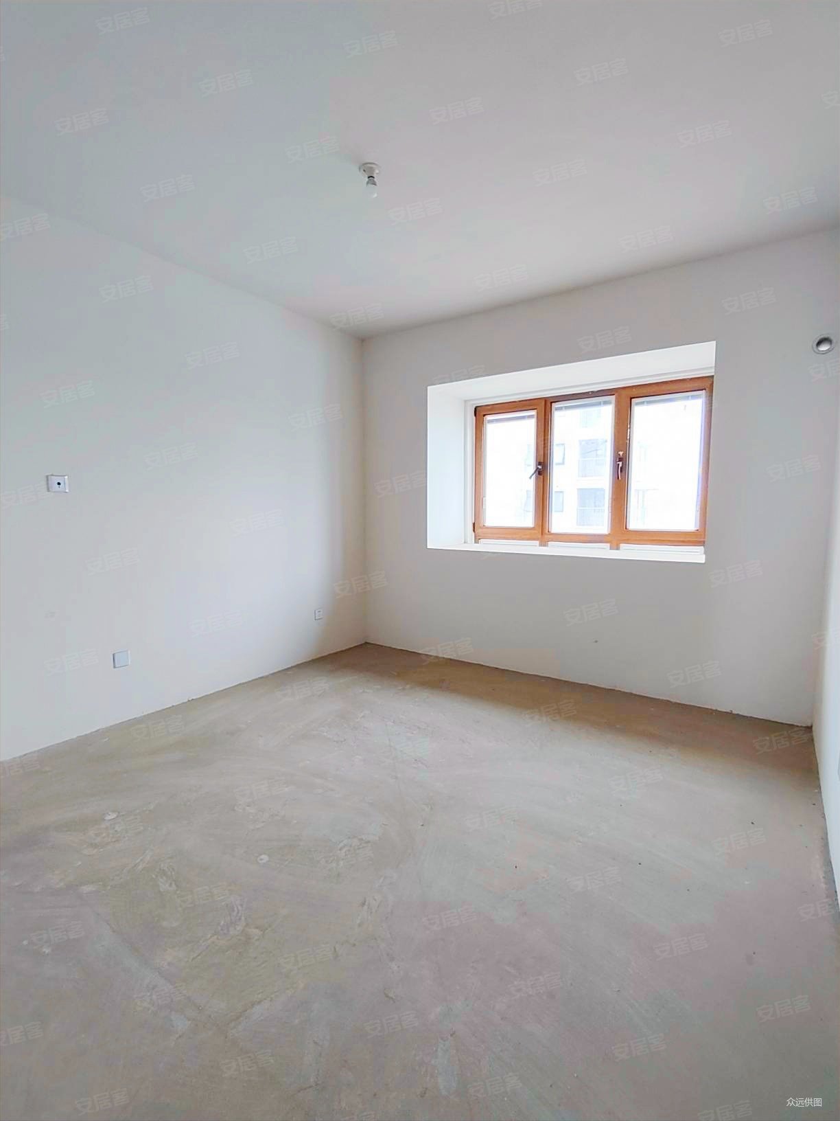 东南大学对面 3号线地铁口 龙湖天街旁 通宇博园 毛坯现房,通宇林景博