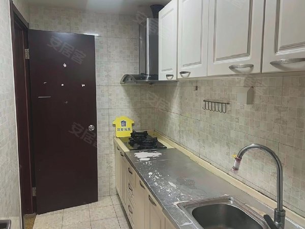 北京房山长阳加州水郡西区(三期)加州水郡西向两居室,直接入住,看房方便,配套齐全,干净整洁出租房源真实图片
