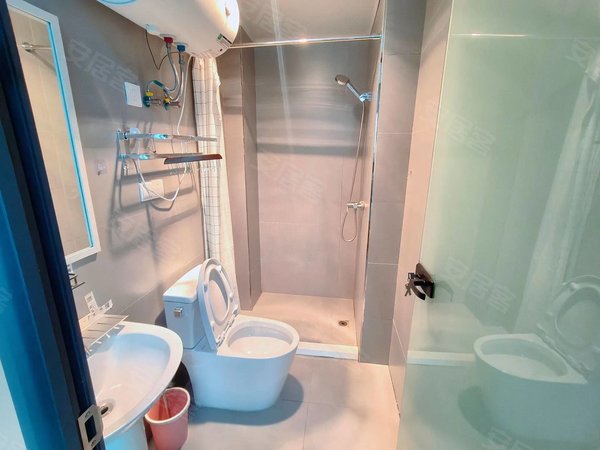 金华婺城婺城江南金华之心房東本人，山脚下带电梯近金华之心金磐商务花园新农贸，金职东门出租房源真实图片